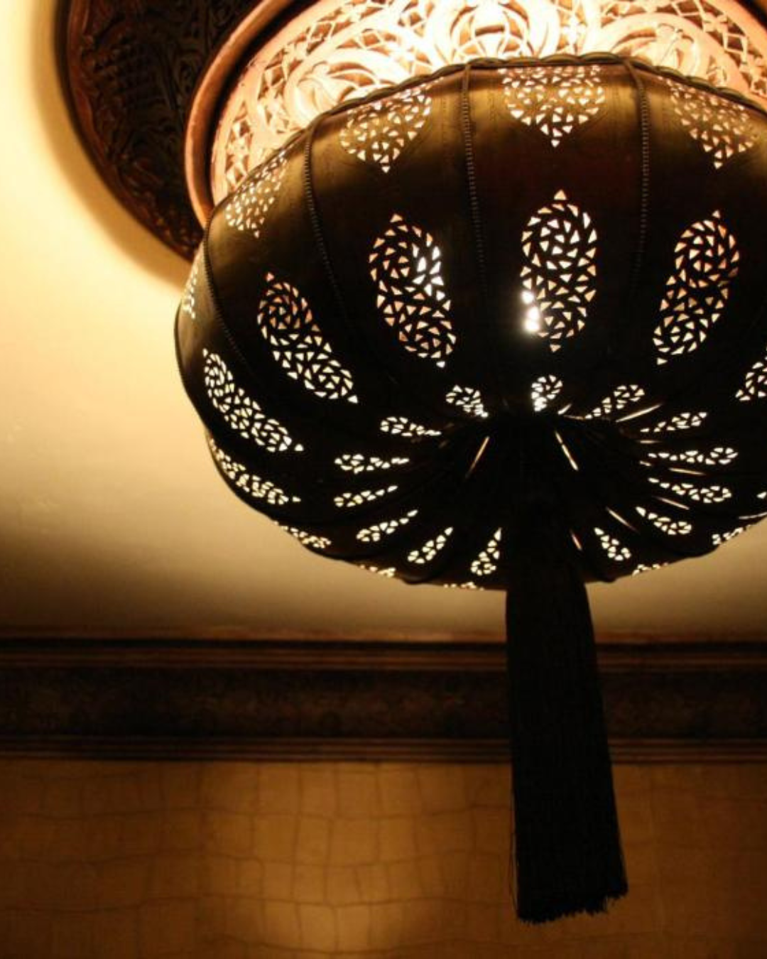 Chambre Premium Sultan du Riad Aguaviva à Marrakech – suite luxueuse à la décoration orientale et ambiance royale